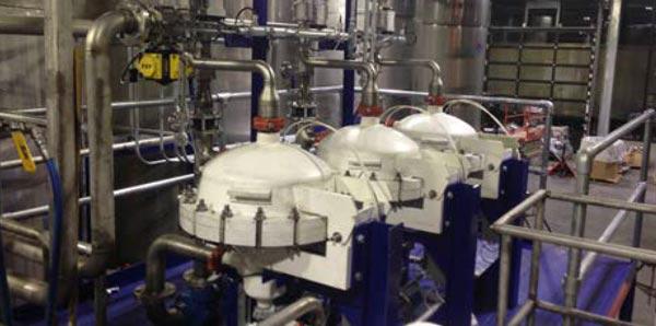 Zelfreinigende centrifugale filtratie